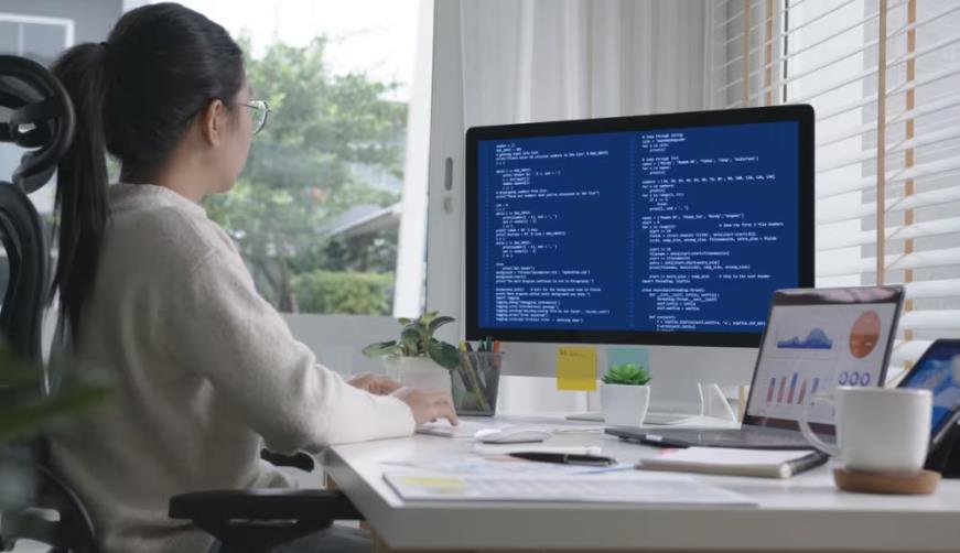 华宁县企业数字化解决方案:机器学习赋能商业模式升级的核心路径